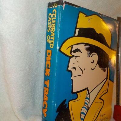 The Celebrated Cases of Dick Tracy. Bu Chester Could.