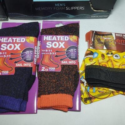 98- Men's Slippers and Socks