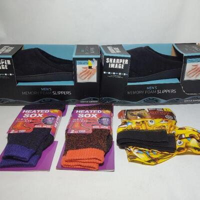 98- Men's Slippers and Socks