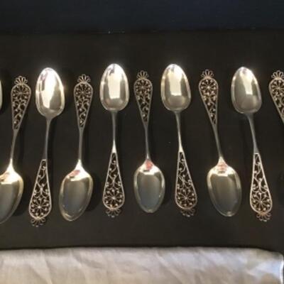 D - 426 Beautifully Unique Silver Plate Table Spoons 
