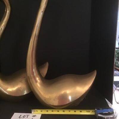 E - 441 Pair of Vintage Large Decorative Brass Swans 