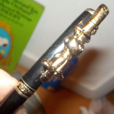 " Vintage Peanuts Stylus Pen Pals" and Snoopy Book. 