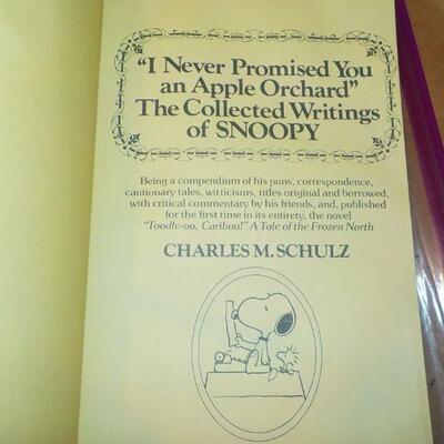 " Vintage Peanuts Stylus Pen Pals" and Snoopy Book. 