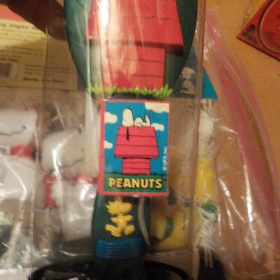 Vintage Snoopy and Peanuts Package deal. Party lights cup and Hair brush.