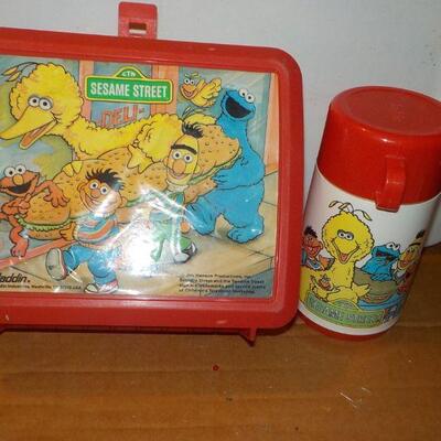 " Sesame Street Lunch Box Original", Jim Henson Productions.