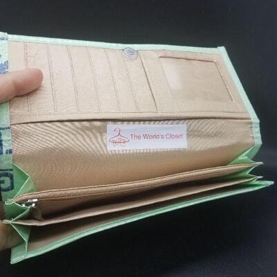 Lot #39 - New Recycled Material Wallet