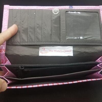 Lot #40 - New Recycled Material Wallet