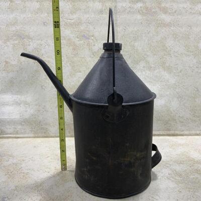 -189- VINTAGE | Small Metal Gas Can | Off-Set Handle | Half-Gallon