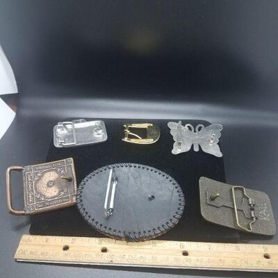 Lot #47 - Assorted belt buckle lot