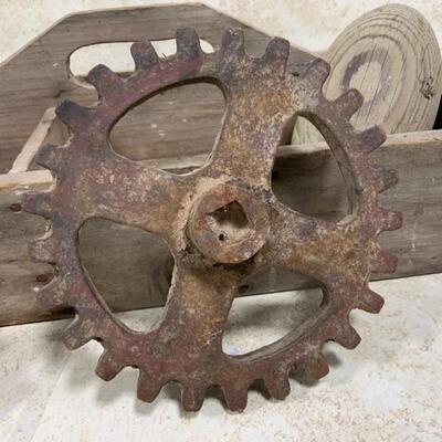 -204- FARM FRESH | Wood Tote | Spigot | Float | Cog