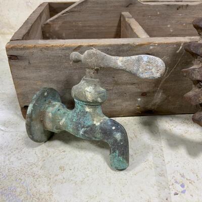 -204- FARM FRESH | Wood Tote | Spigot | Float | Cog