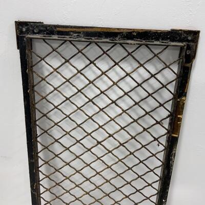-213- FARM FRESH | Floor Grate | Paint It!