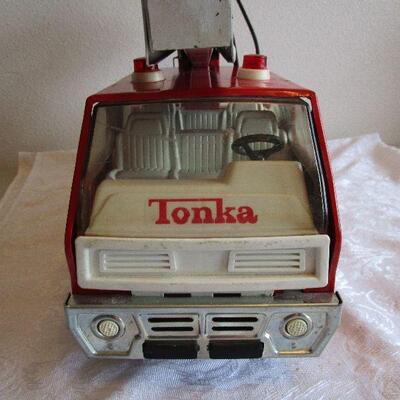 #1 Vintqge 1970's Tonka Snorkel Fire Truck With Extending Fire Bucket and Hydrant