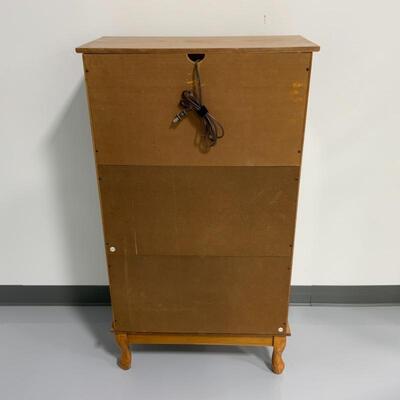 -221- Double-Door Glass Shelf Cabinet 