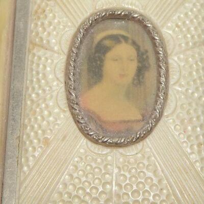 Cameo like Red Rouge Make Up Compact, Victorian Lady 