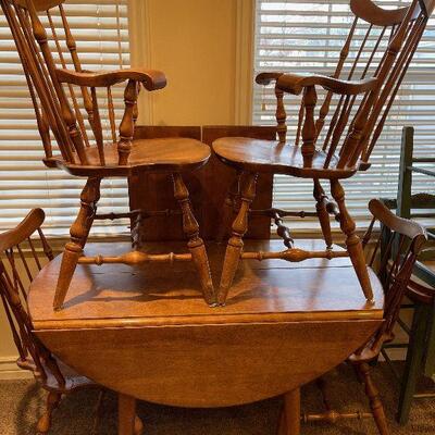 #27 Vintage Hardrock Maple Colonial Windsor style Table, Leaf and 4 Chairs