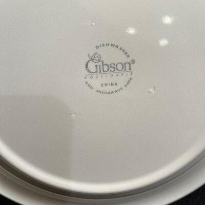 #140 4 Gibson Blue and Green Rimmed Dinner Plates and bowls 