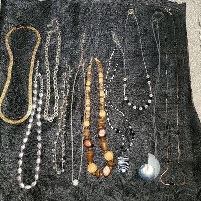 Costume Jewelry Lot (#1) - 10 necklaces