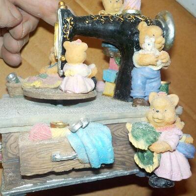 " Sewing Machine Musical ".