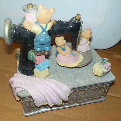 " Sewing Machine Musical ".