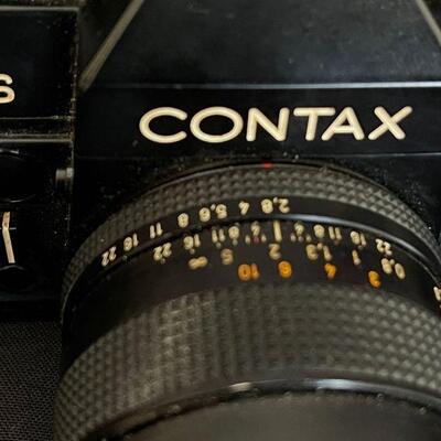 Vintage Contax RTD 35mm Camera with Zeiss lens 