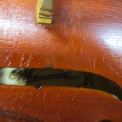 Lot 121 - Vintage Gustav Henning Violin in Case with Horse Hair Bow and Chin Rest, Seattle WA  1948