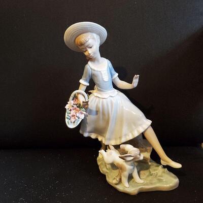 Lladro large porcelain figurine (#17) 