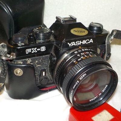 " Yashica FX-3 , 35 mm. Camera."