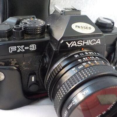 " Yashica FX-3 , 35 mm. Camera."