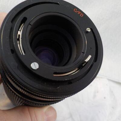 " Telephoto Lens / Macro Focusing zoom."