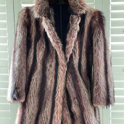 Vintage Raccoon Fur Coat Perfect Condition Ladies Sm