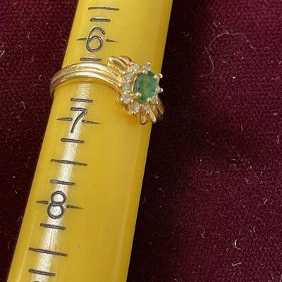 #5 Gold Emerald Surrounded by diamonds 14K 2.9g sz -6-1/2