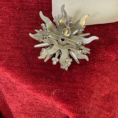 #39 Vintage Rhinestone Snowflake Pin / Pendant 