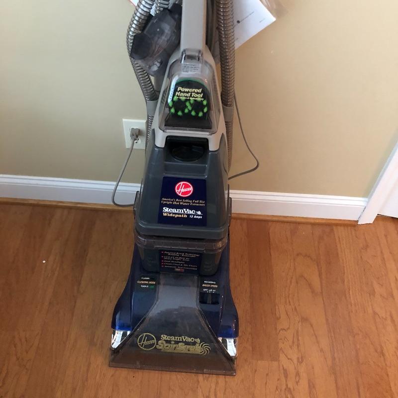 Lot 52 - Hoover SteamVac | EstateSales.org