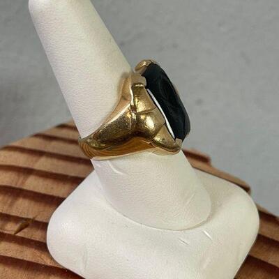 #116 14 K Yellow Gold Men's Ring size 8-1/2  12.2 g