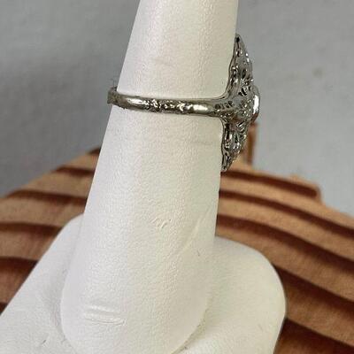 #118 White Gold 14 K Filigree Woman's Ring Sz 6 2.8 g