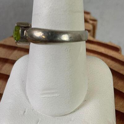 #120 Peridot Silver Women's Ring .925 Size 9 