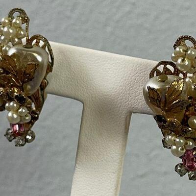 #127 Bejeweled Costume Vintage Clip on Earrings. 