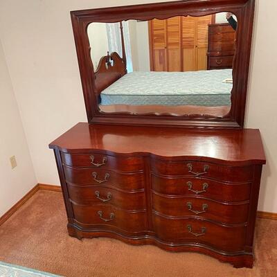 Curved Drawer Double Dresser with Mirror