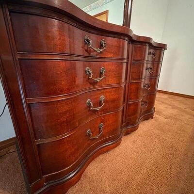 Curved Drawer Double Dresser with Mirror