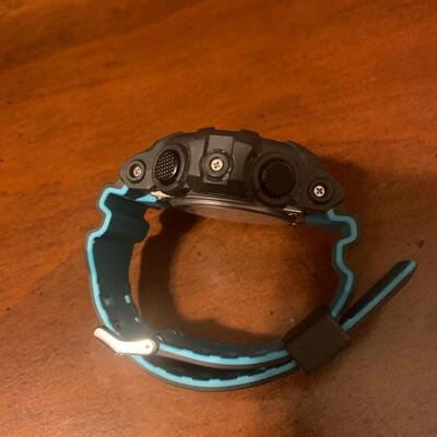 Menâ€™s G-shock grey and light blue