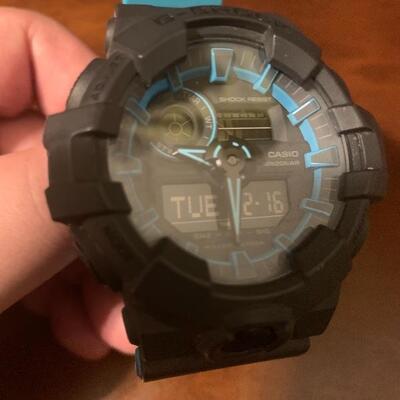 Menâ€™s G-shock grey and light blue