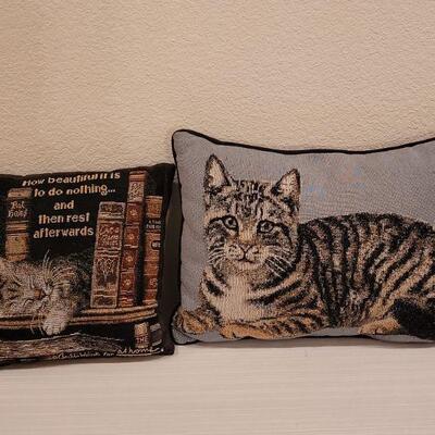 Lot 19: (2) Cat Decorative Pillows 