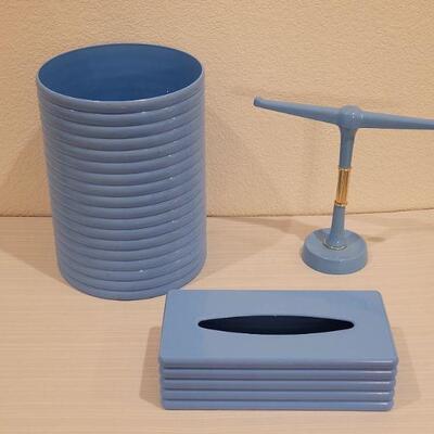 Lot 20: Mid Century Modern Bathroom Set- Trash Can, Towel Bar and Tissue Box 