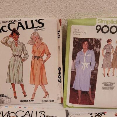 Lot 32: (10) Vintage 1970's Sewing Patterns 