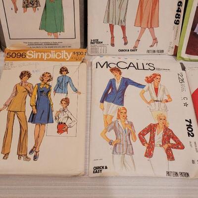 Lot 32: (10) Vintage 1970's Sewing Patterns 