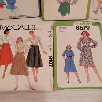 Lot 37: (10) Vintage 1970's Sewing Patterns 