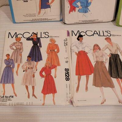 Lot 37: (10) Vintage 1970's Sewing Patterns 