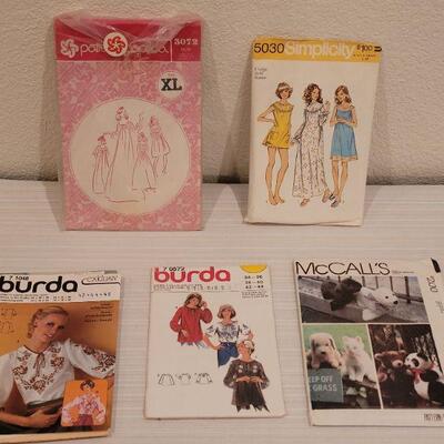 Lot 38: Vintage Sewing Patterns 