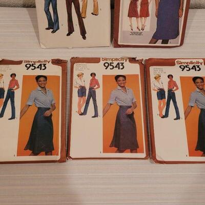 Lot 41: Vintage 1970's Sewing Patterns 